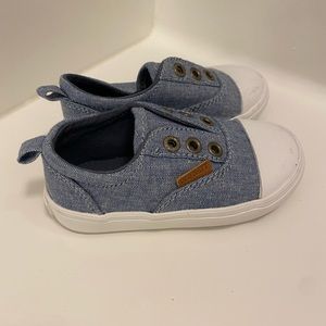 Toddler Boys Old Navy shoes size 5